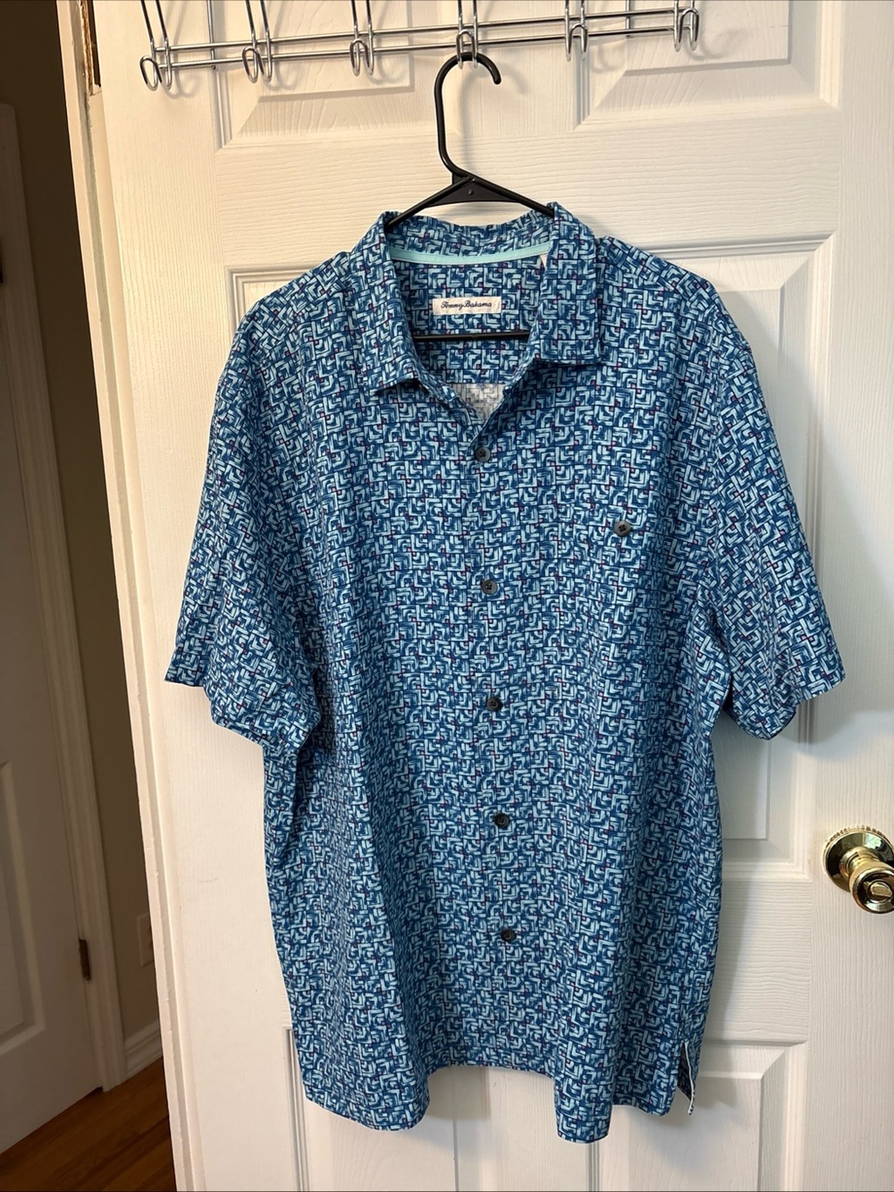 Tommy Bahama Blue Geometric Short-Sleeve Button-Up Shirt